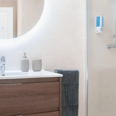 Atico Duplex Centro Con Jacuzzi Y Terraza Privada Διαμέρισμα *